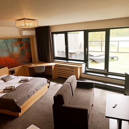 Hotel Kras Jedovnice Buitenkant foto